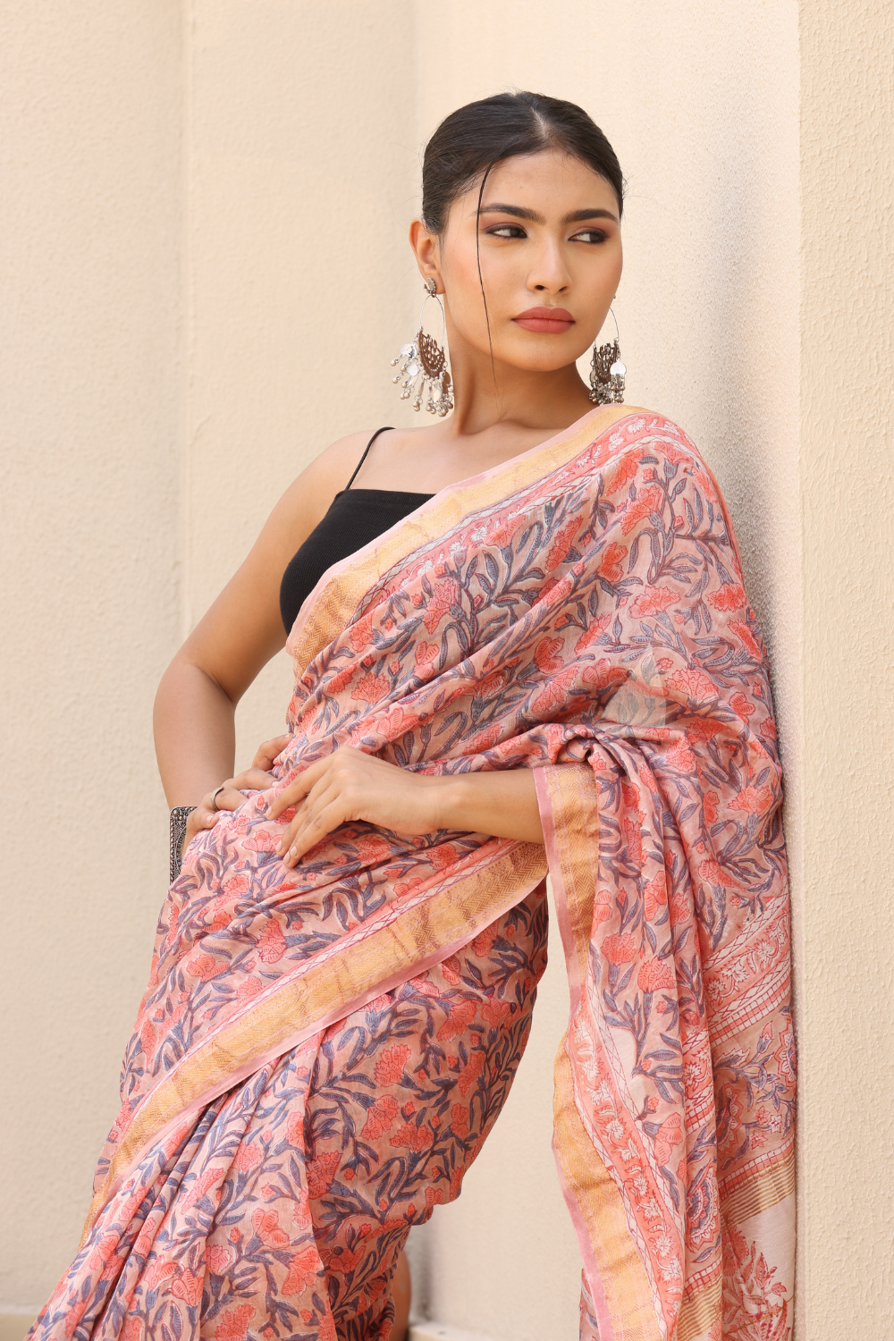 Graceful Pink Maheshwari Silk Saree – Elegant & Lightweight Drape