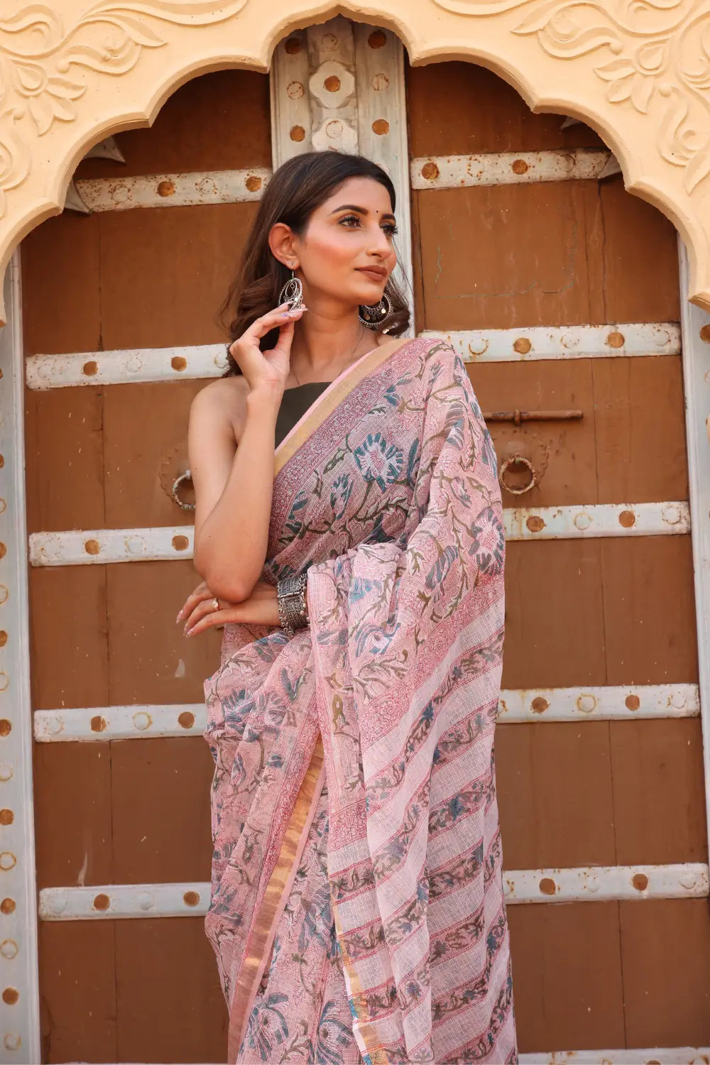 Soft Pink Kota Doria Saree – Lightweight, Elegant & Traditional Grace