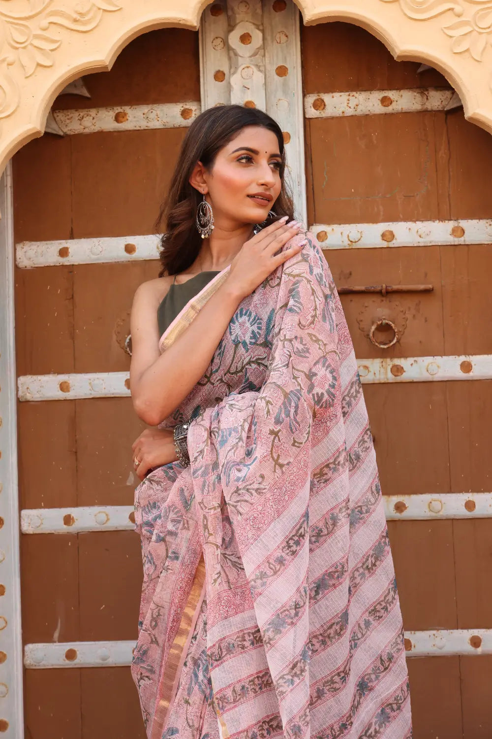 Soft Pink Kota Doria Saree – Lightweight, Elegant & Traditional Grace