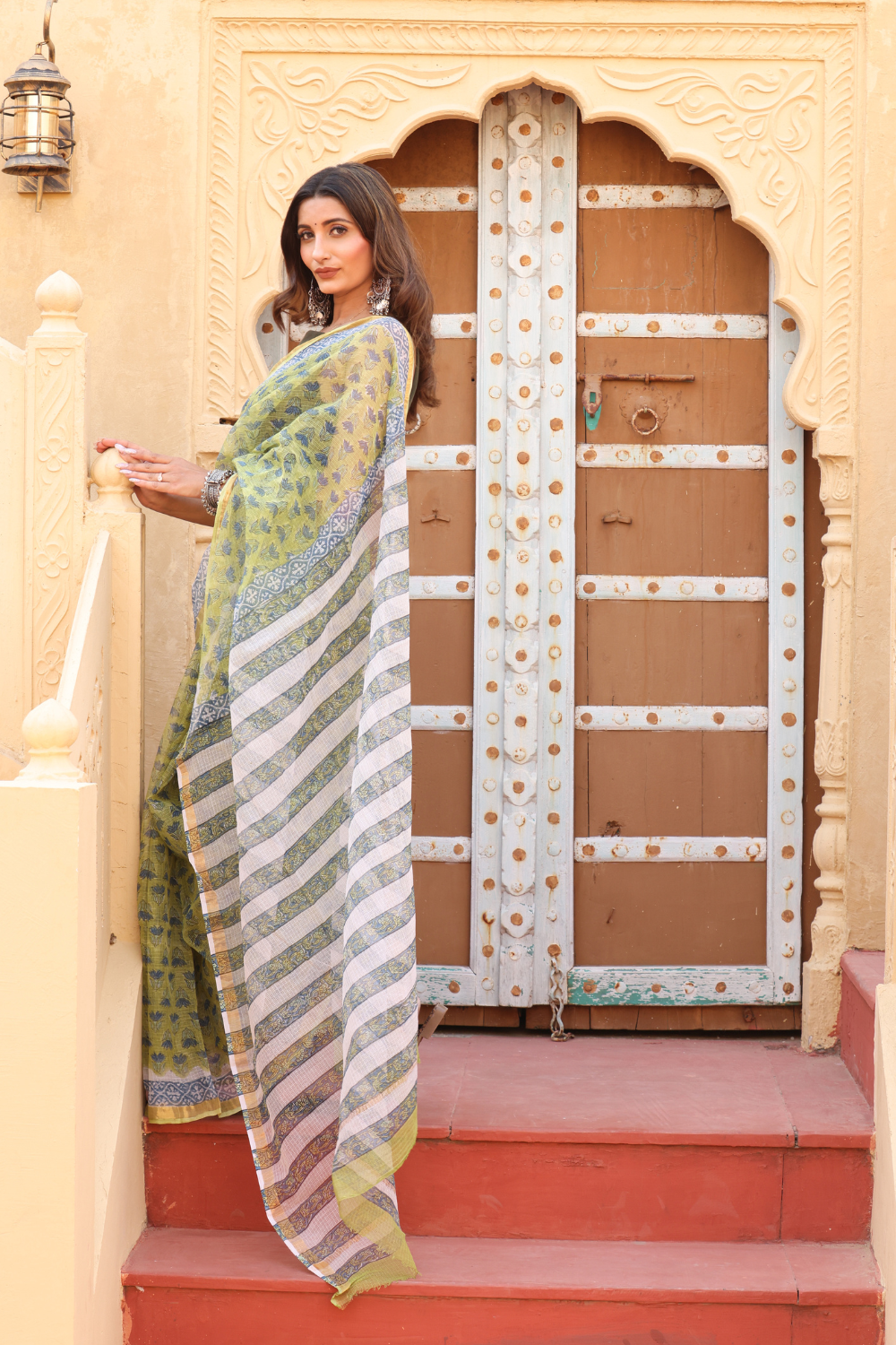 Elegant Olive Green Kota Doria Saree – Lightweight, Sheer & Timelessly Graceful